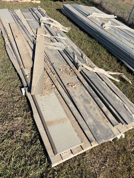 Qty of (2 pallets) Hardie siding