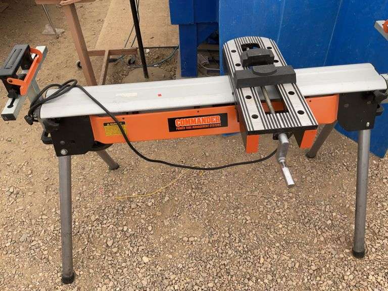 Commander miter saw - stand in good condition
