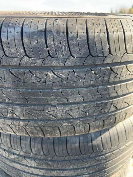 4 Nexen tires 215/55R17