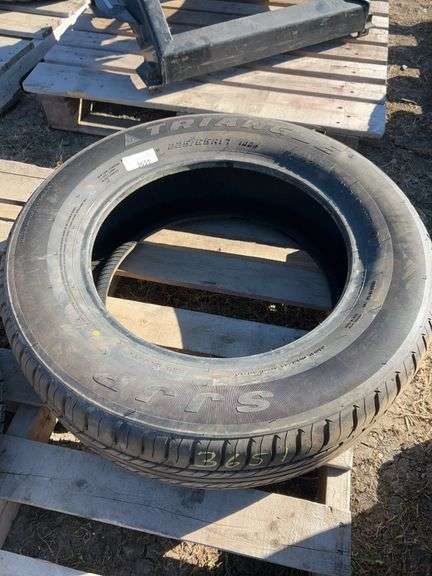 Tire 225/65R17