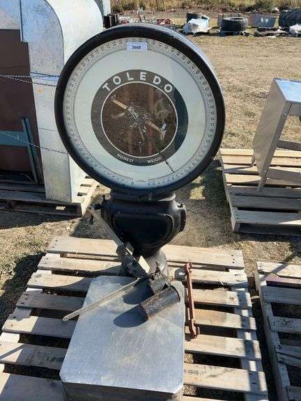 Toledo scale - was in perfect condition but on trip to yard highway was rough and it fell apart insi