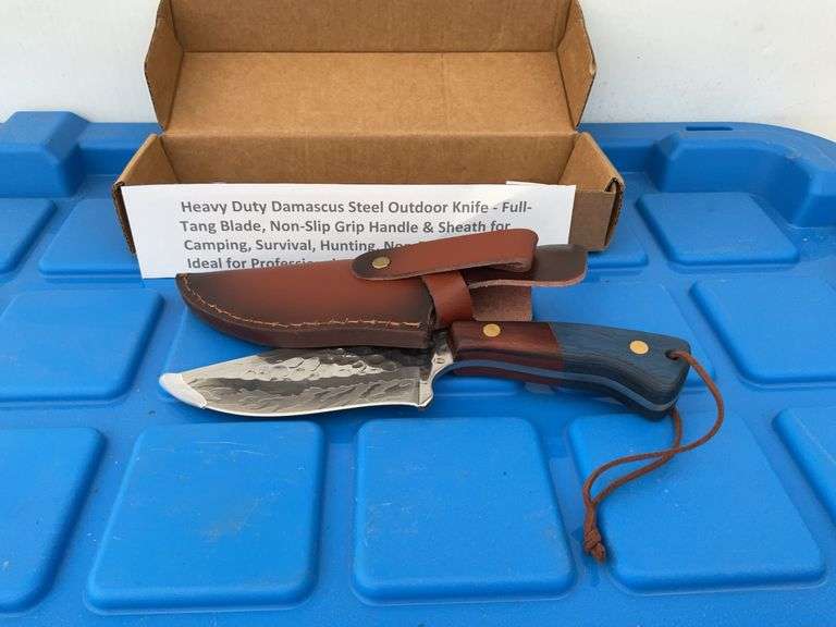 Damascus steel outdoor knife, full tang blade, nonslip grip handle, approx 4” blade
