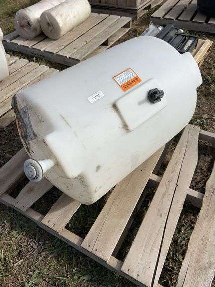 UNUSED 50gal poly tank