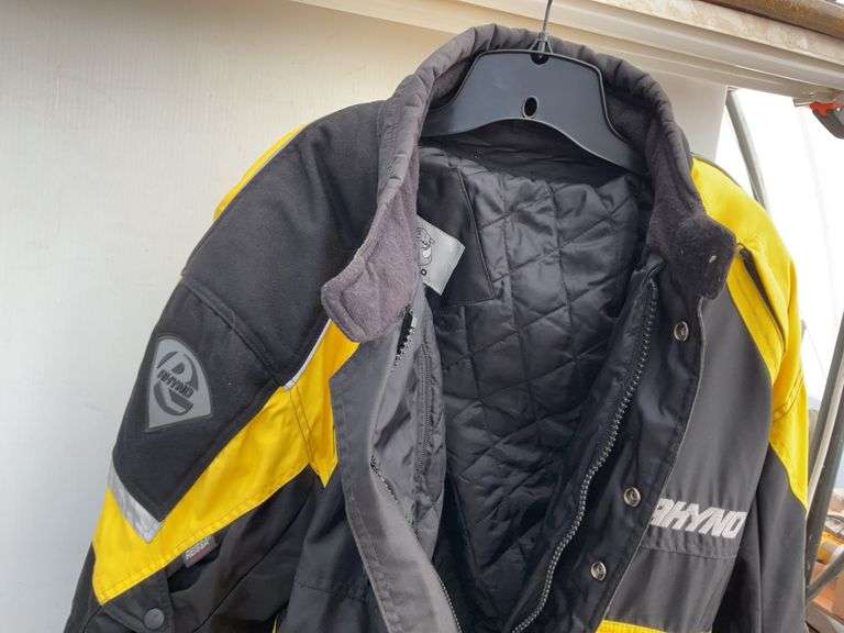 XL Rhyno jacket with zippered in lining