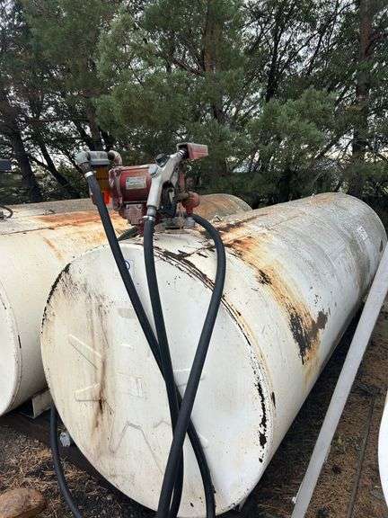 OFFSITE KINISTINO: Westeel 1000gal Fuel tank NO PUMP