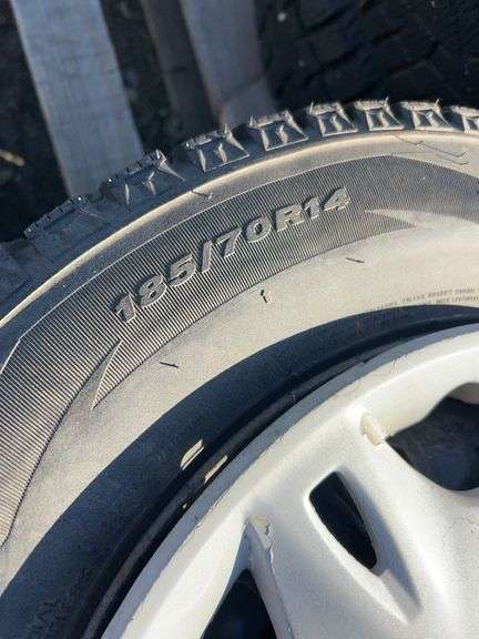 4 Honda winter tires/rims 185/70R14