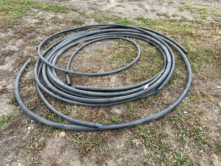 Qty of 1-1/4” & 1-1/2” black hose