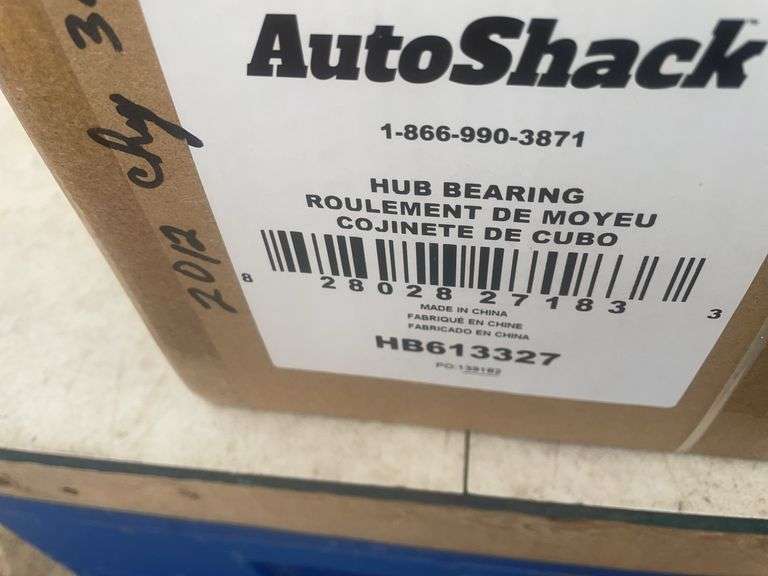 A pair of AutoShack hubs for 2012 Chrysler 300