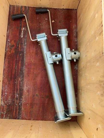 Pair of UNUSED trailer jacks