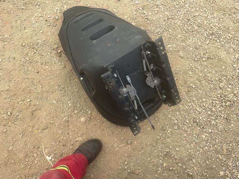 Pair of universal mount bucket seats