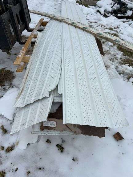 Qty of soffit WHITE - some have been damaged by wind