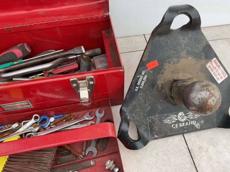 Craftsman 19" metal toolbox, comes with miscellaneous tools and 2 5/16" trailer ball