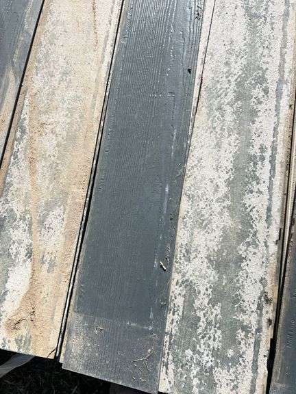 Qty of Hardie siding panels (1 pallets)