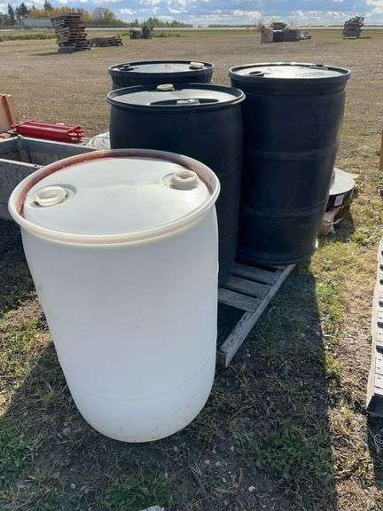 4 poly 205L drums