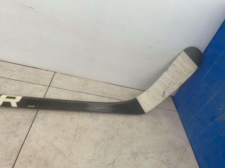 Left hand Bauer hockey stick comes with 12 K carbon fibre blade
