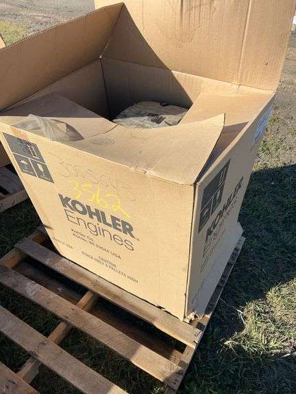 UNUSED KOHLER Command Pro 32.5hp motor