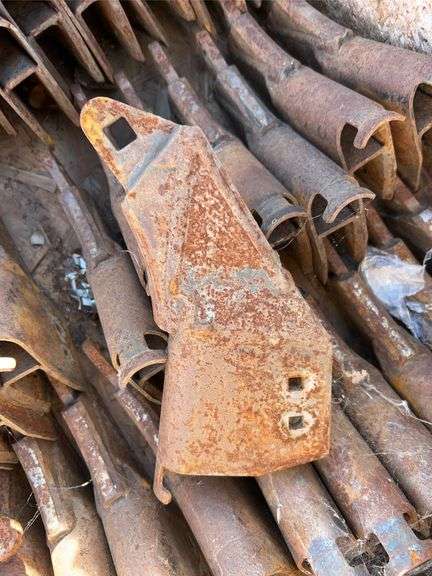 Qty of Bourgault PHD seed boots - approx 73