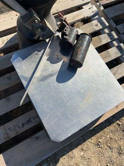 Toledo scale - was in perfect condition but on trip to yard highway was rough and it fell apart insi