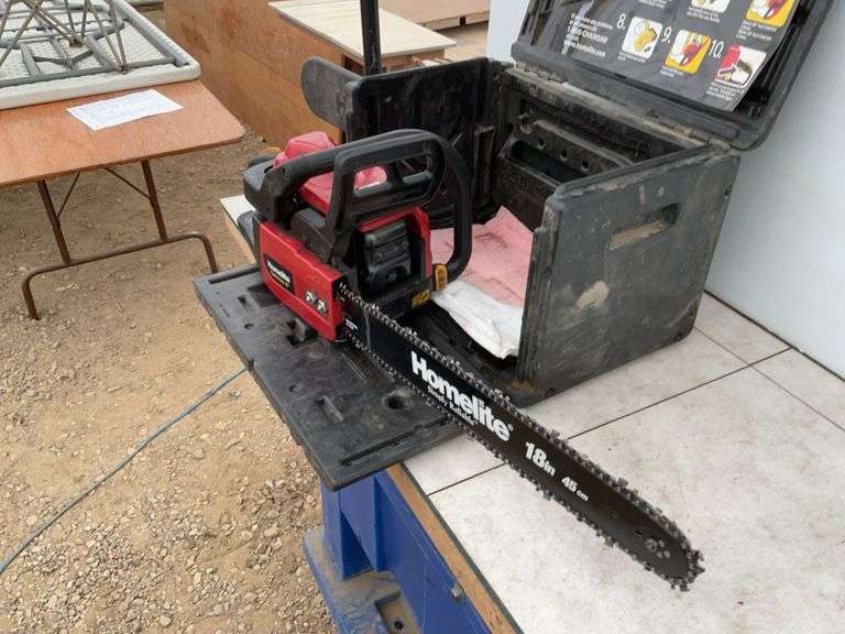 Good running Homelite Timberman 45 cc chainsaw comes with 18" bar and chain, and case,