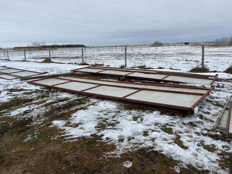 Elk panels 24’5”x7’ Set of 4