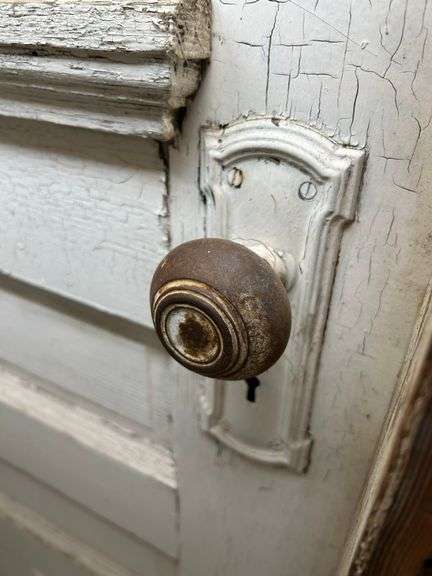 OFFSITE MELFORT: 32"x80" Antique fir door