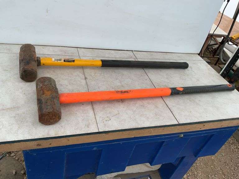 Pair of 10lb sledgehammers