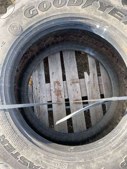 Goodyear tire 420/55R22.5