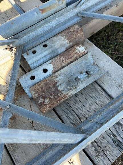 4 section antenna tower - each section 8’ c/w top pole and 3 concrete braces