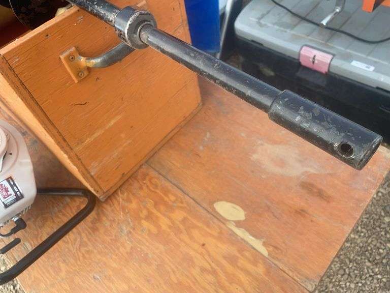 Jeffy Model 30 - 8" gas driven ice auger, starts and run nice, comes with extension and box