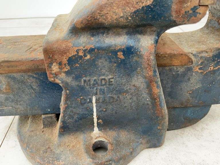3" Canadian made vice, grease gun