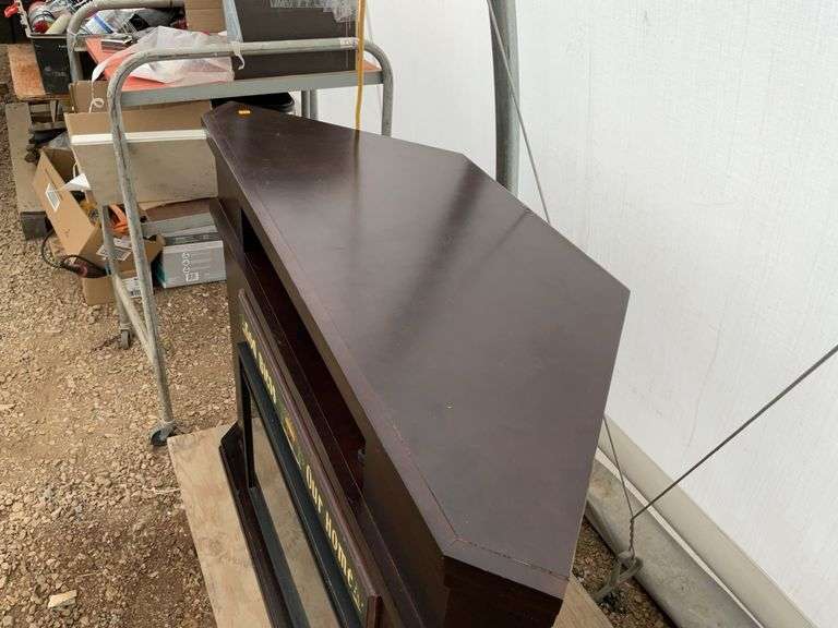 Nice working corner electric fireplace, measures 47"wide by 17"deep by 36 1/2" high