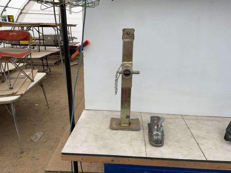 5000 lb sidewind implement jack and the 2" trailer ball hitch