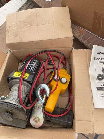 Unused 1500 lbs. 12 V winch