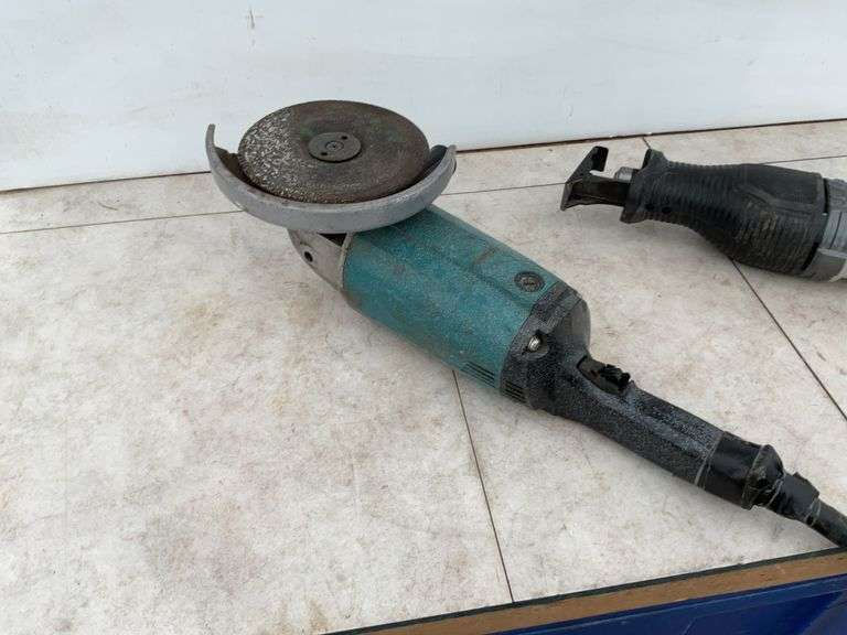Working 7 1/4" Makita angle grinder, Porter Cable reciprocating saw- working condition