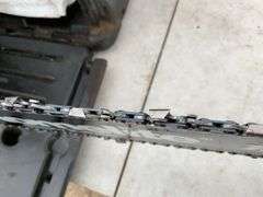 Good running Homelite Timberman 45 cc chainsaw comes with 18" bar and chain, and case,