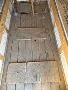 Ice fishing shack 91" x 112" - DOOR NEEDS REPAIR