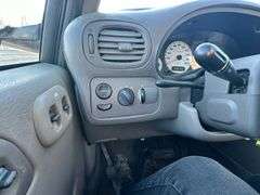 2002 Dodge Caravan SE