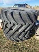 UNUSED Pair of American Farmer Traxion Cleat R-1 tires 28L-26