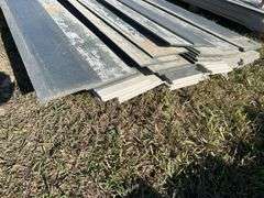Qty of Hardie siding panels (1 pallets)