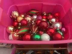 Quantity of Christmas decorations