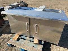 Stainless steel bench w/cooling unit
