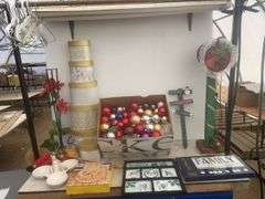 Miscellaneous Christmas decorations