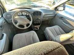 2002 Dodge Caravan SE