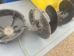 Running Jiffy Model 30 - 8" ice auger comes in shop built box and extension, crate not included