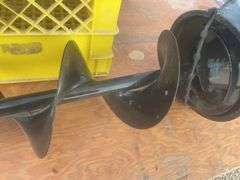 Hardly used Jiffy 8" gas ice auger, starts and runs good