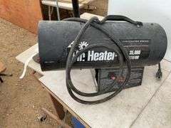 35,000 BTU propane Mr. Heater - condition unknown, tiger torch comes with regulator