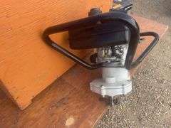 Jeffy Model 30 - 8" gas driven ice auger, starts and run nice, comes with extension and box