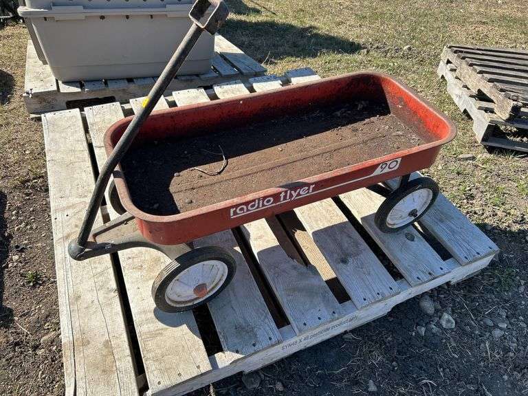 Radio Flyer 90 Little Red Wagon