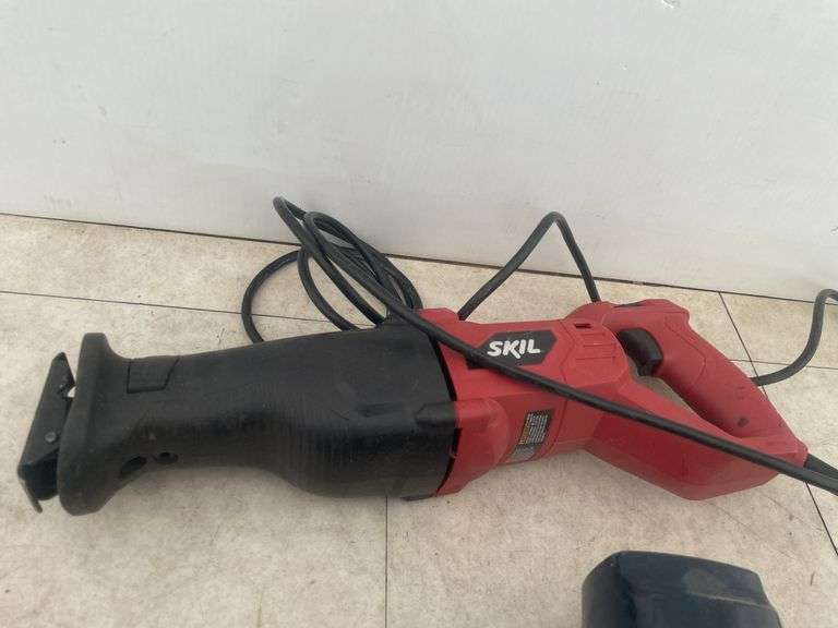 Hardly used Skil reciprocating saw, working WEN saw