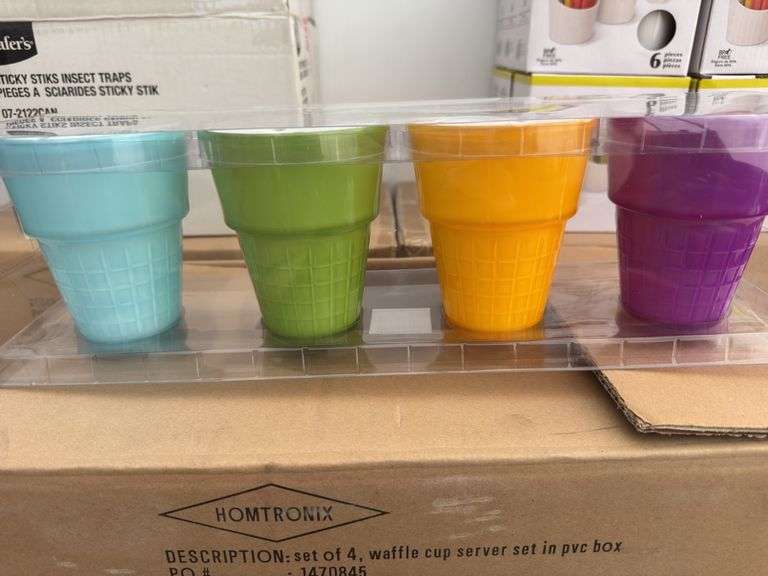 Qty of mini cylinder dishes, mini tasting spoons, waffle cups